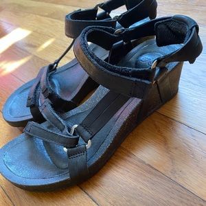 Teva black wedge sandal